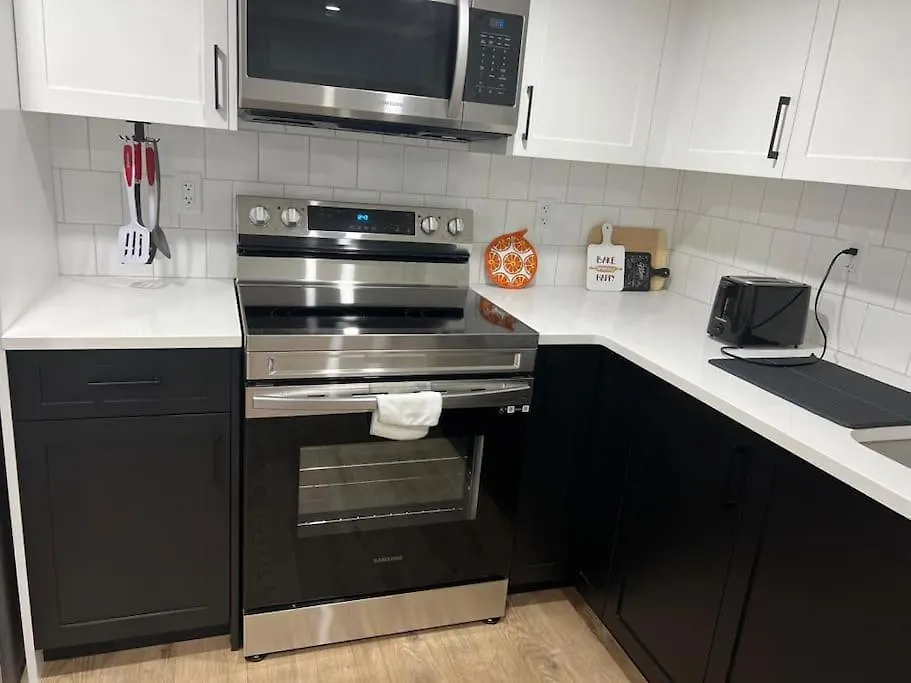 2-Bedroom Basement Apartment 卡加利 加拿大